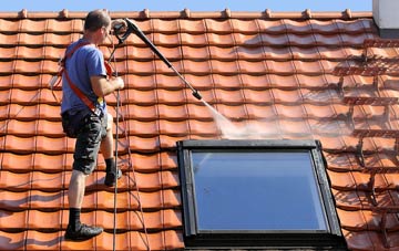 roof cleaning Crossford